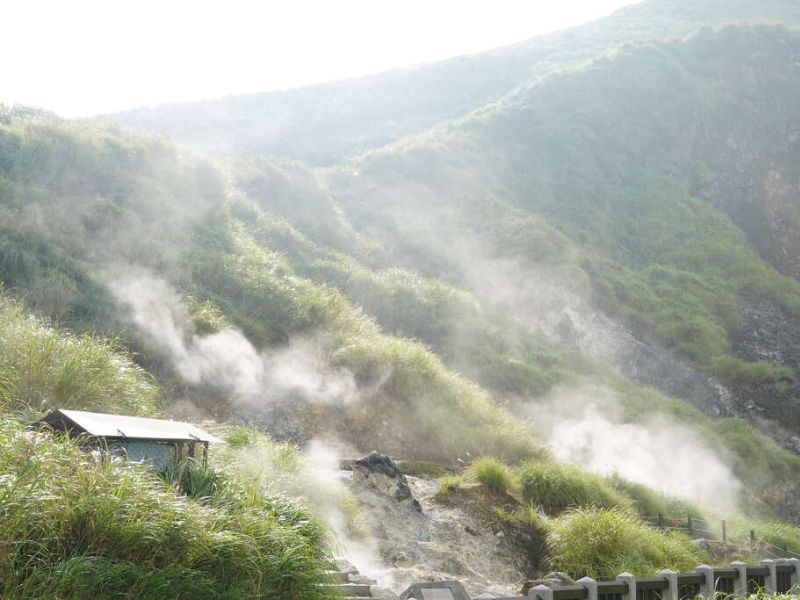 小油坑温泉景象