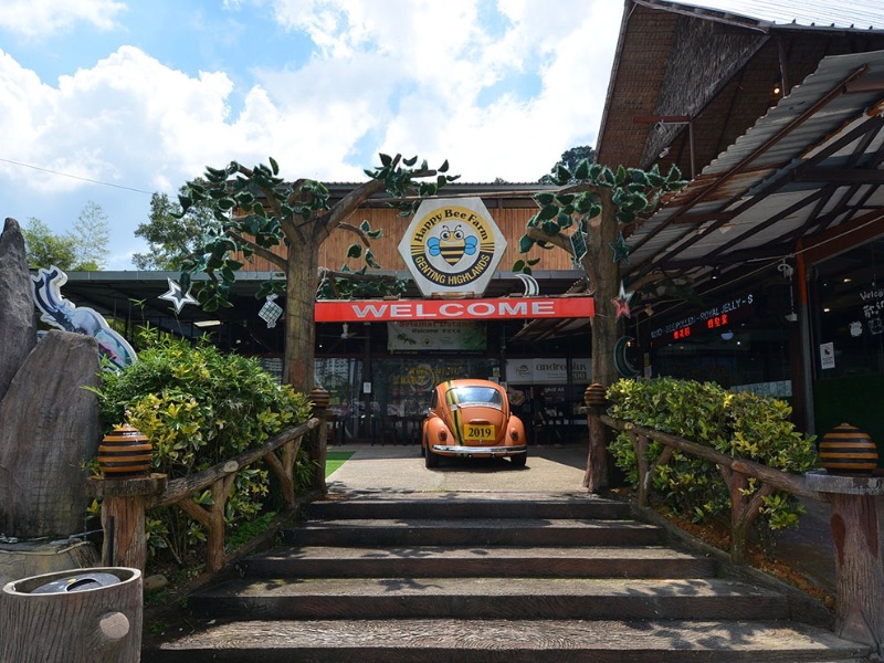 Happy bee farm entrance