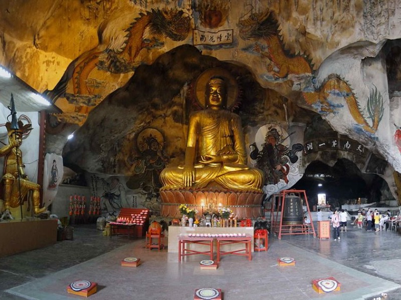 Perak Tong Cave Temple