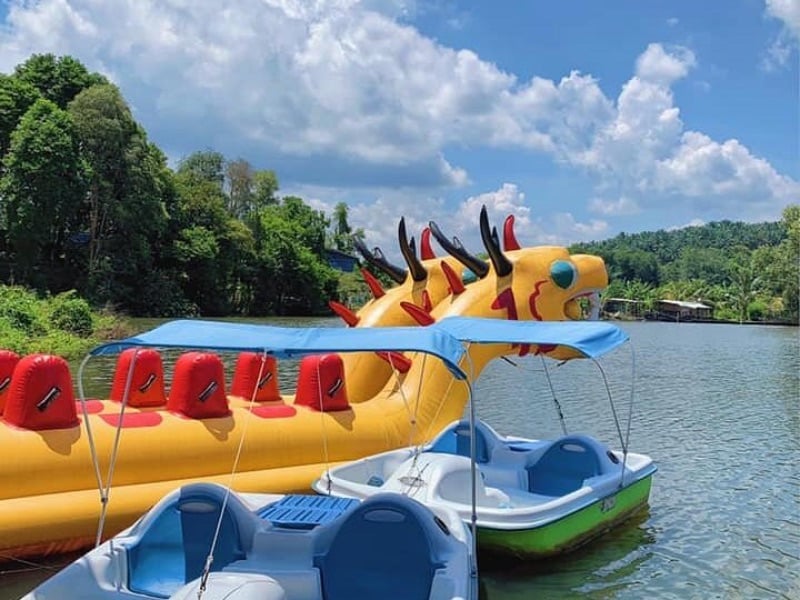 Paddle Boat Uncle Wong Happy Farm