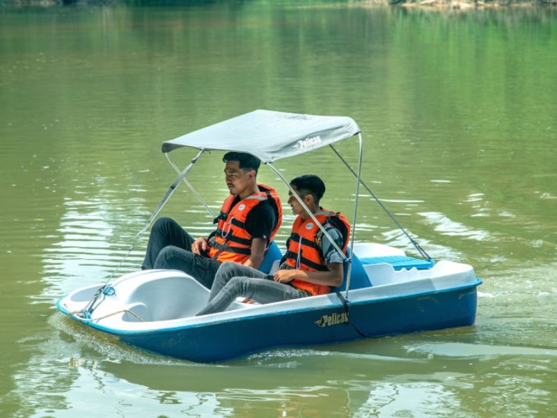 Kinchin River Paddle boat