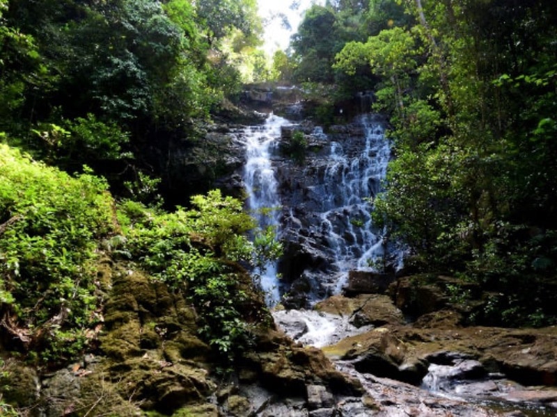 Mahkota Waterfall