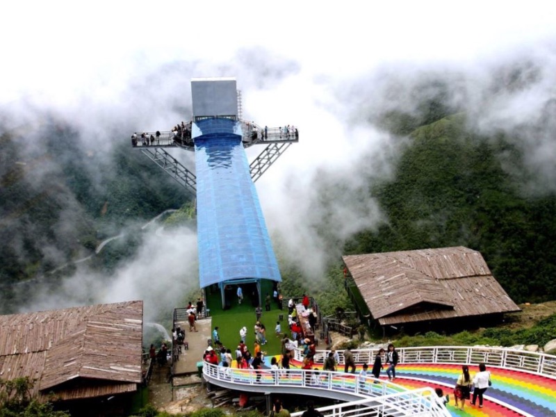 Rong May Glass Bridge view